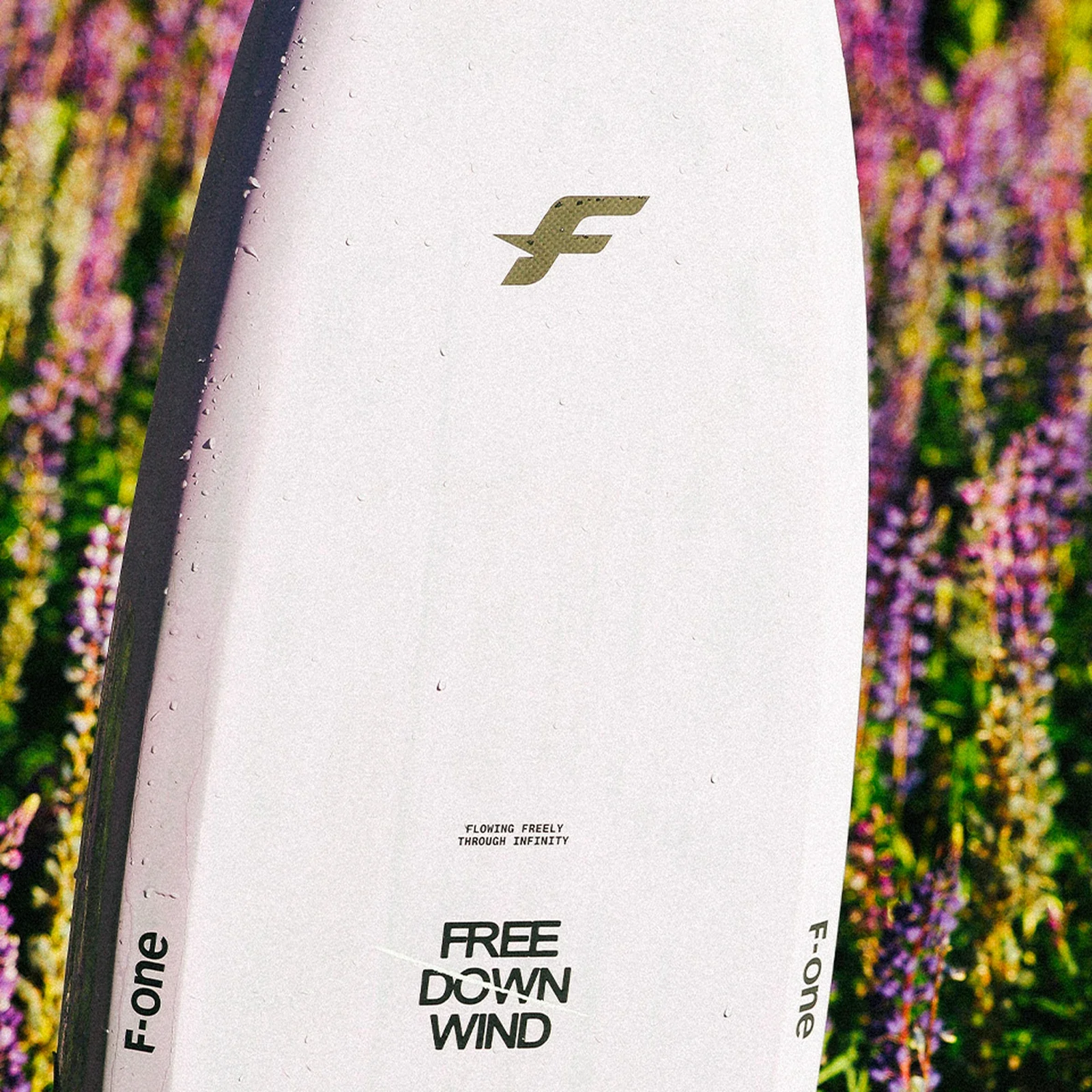 F-ONE ROCKET FREE DOWNWIND CARBON 2026