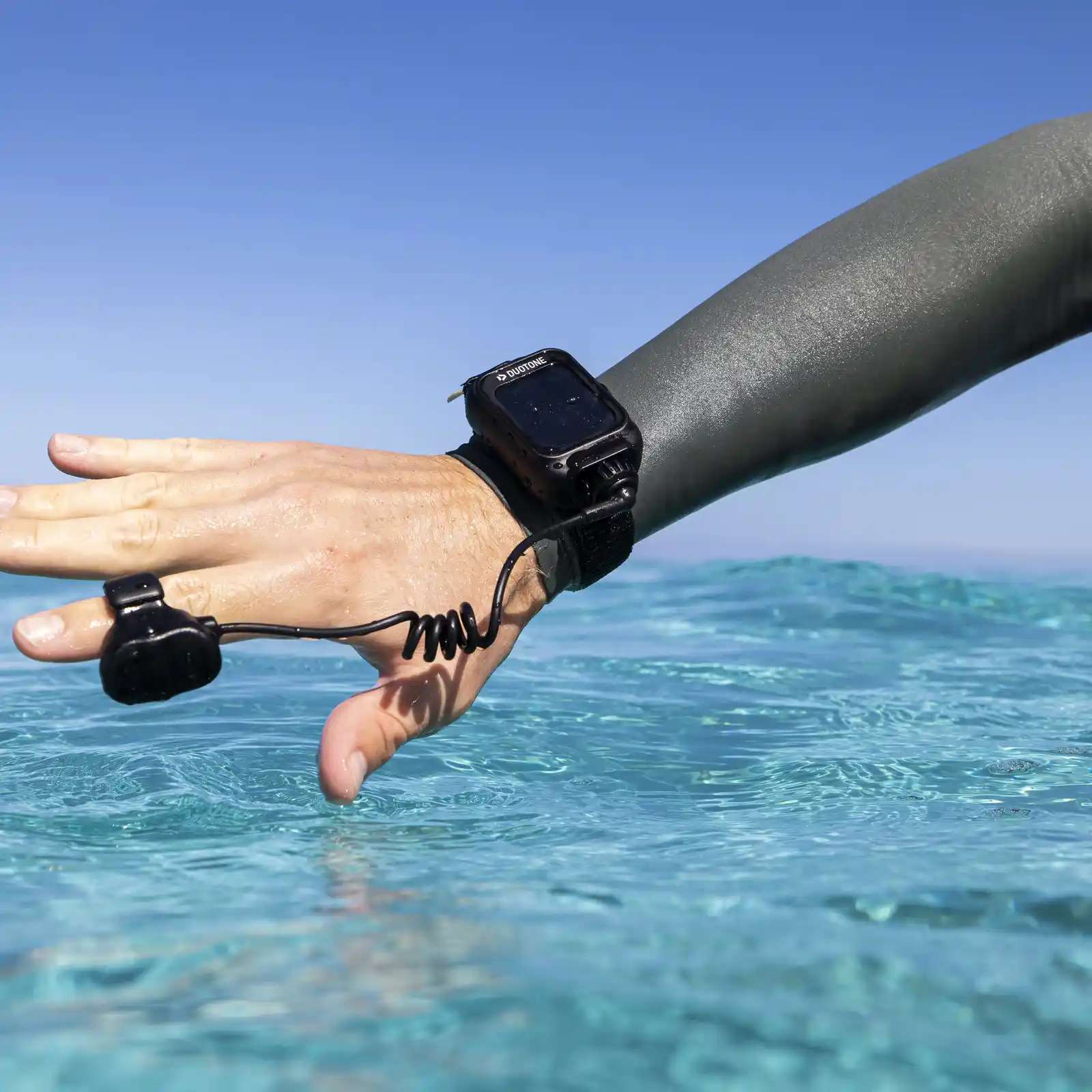 DUOTONE FOIL ASSIST MAST AL SET COMPLET - vue arrière